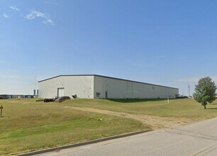 1220 N Haverhill Rd, El Dorado, KS for rent Primary Photo- Image 1 of 6