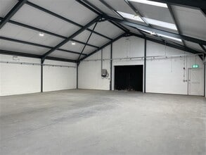 57 Eastern Way, Bury St Edmunds to rent Interior Photo- Image 2 of 3
