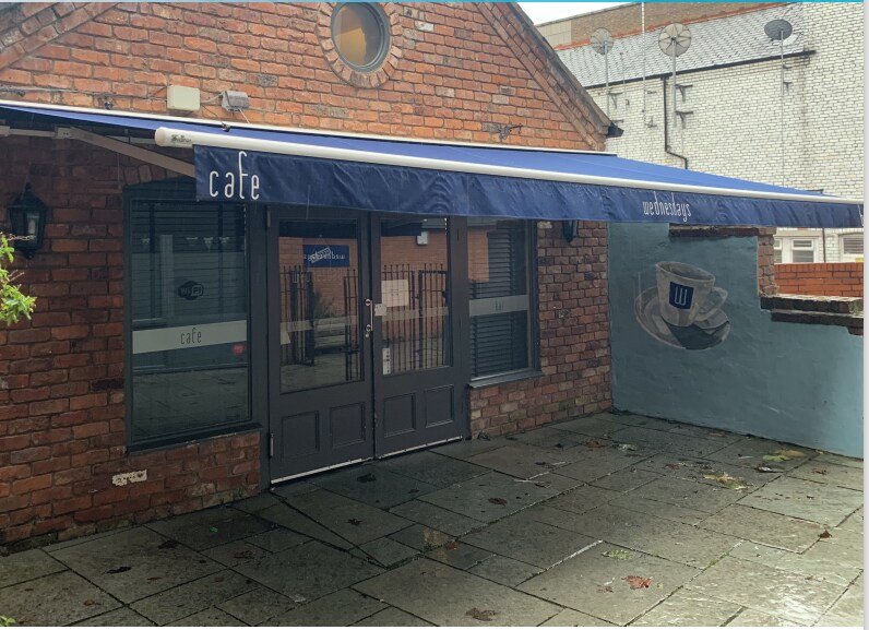 Castle Ct, Oswestry for sale - Building Photo - Image 1 of 1