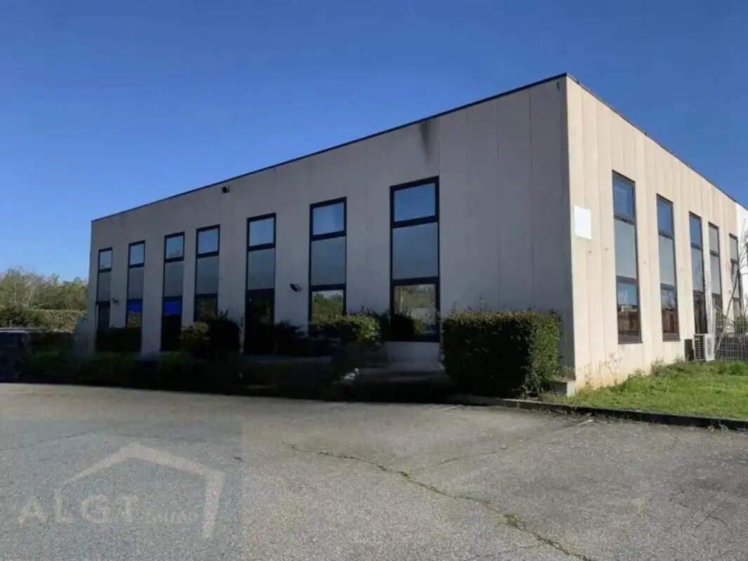Light Industrial in Portet-sur-Garonne for sale Building Photo- Image 1 of 13