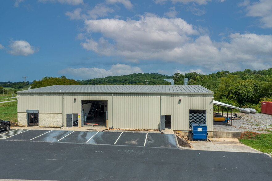 3933 W Lamar Alexander Pky, Friendsville, TN for sale - Building Photo - Image 3 of 31