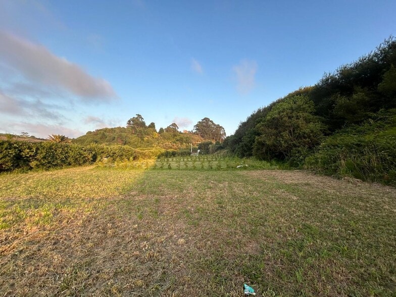 Camino Peñarrubia, 337, Gijón, Asturias to rent - Building Photo - Image 2 of 26