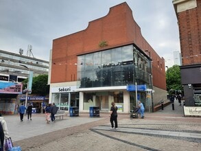 117 High St, Southend On Sea to rent Building Photo- Image 1 of 6
