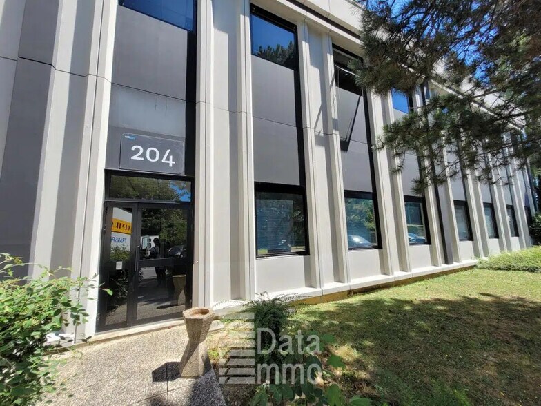 Office in Lognes to rent - Building Photo - Image 3 of 5