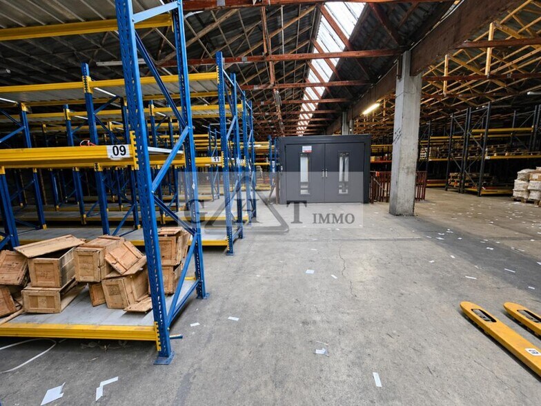 Industrial in Sarcelles to rent - Interior Photo - Image 2 of 8