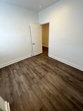 925 E Pennsylvania Ave, Escondido, CA to rent Interior Photo- Image 2 of 15