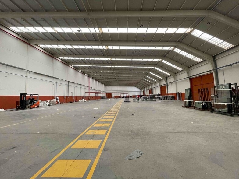 Industrial in Casarrubios del Monte, Toledo to rent - Building Photo - Image 3 of 14