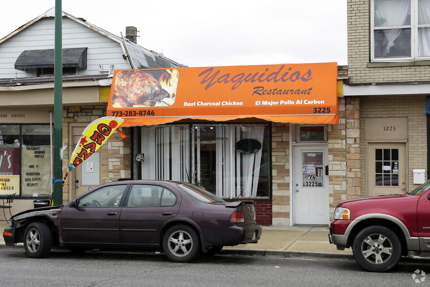 3 Store fronts portfolio of 3 properties for sale on LoopNet.co.uk - Building Photo - Image 3 of 3