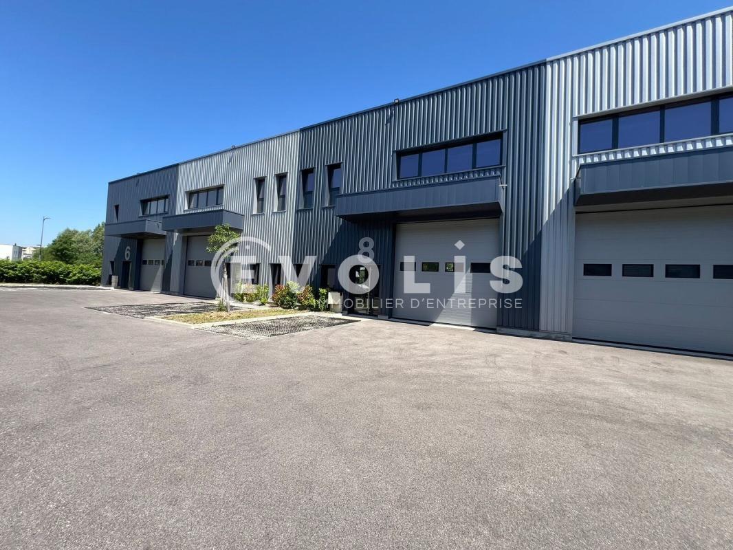 15 Rue Georges Charpak, Bourgoin-Jallieu to rent Building Photo- Image 1 of 22
