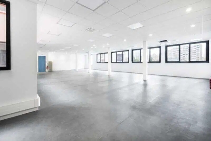 Office in Montrouge to rent - Interior Photo - Image 3 of 11