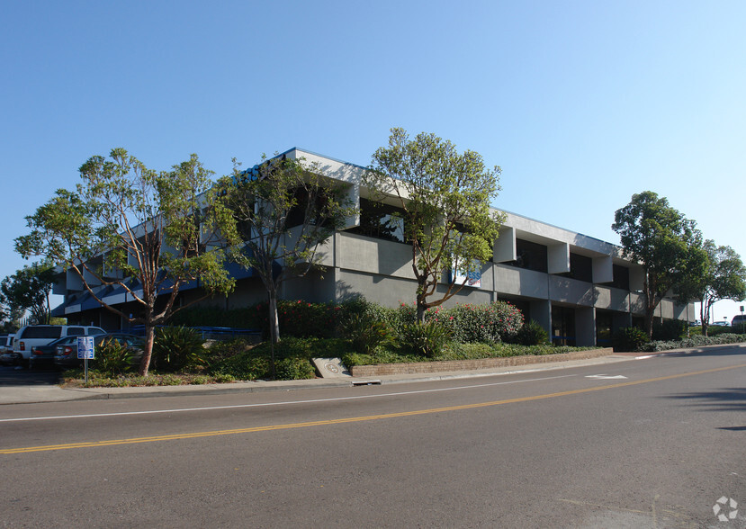 5601 Grossmont Center Dr, La Mesa, CA for sale - Primary Photo - Image 1 of 1