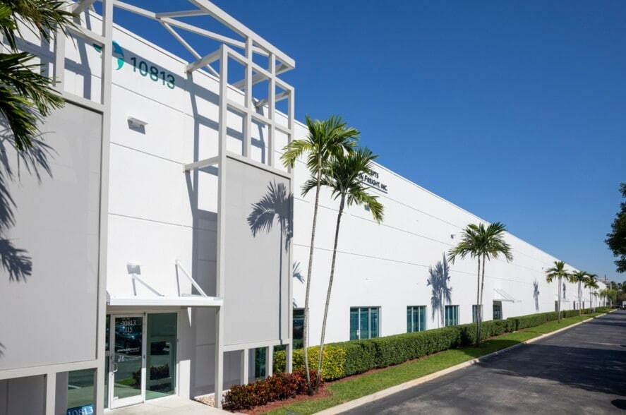 10813 NW 30th St, Miami, FL to rent - Building Photo - Image 2 of 12