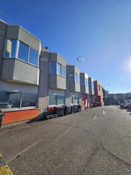 Light Industrial in Villejuif to rent - Building Photo - Image 3 of 11