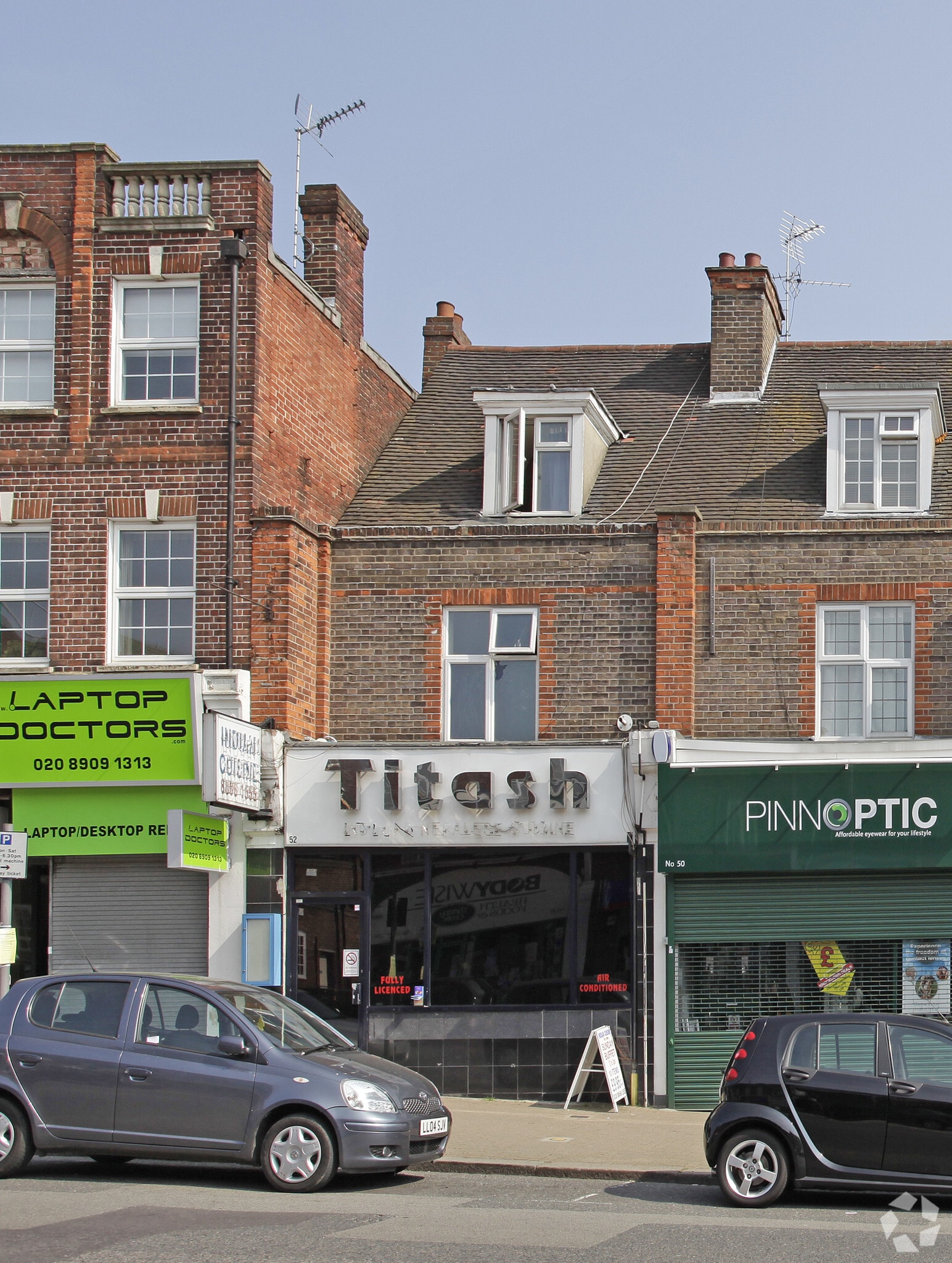 52 Bridge St, Pinner to rent Building Photo- Image 1 of 12