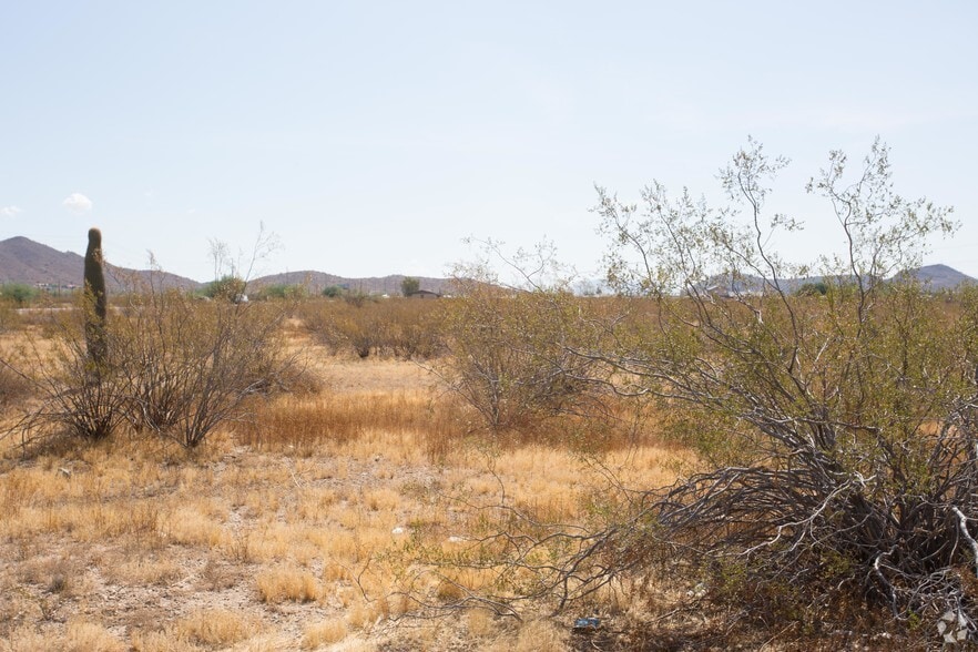 SWC Happy Valley Rd & 13th Ave, Phoenix, AZ for rent - Building Photo - Image 3 of 4