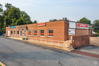 33-35 Possum Park Mall, Newark, DE for sale Primary Photo- Image 1 of 1