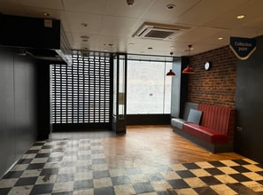 Retail in Scunthorpe to rent Interior Photo- Image 2 of 2