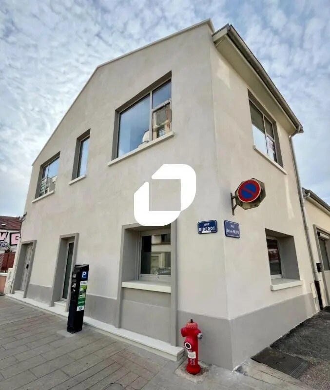 Office in Grenoble to rent Building Photo- Image 1 of 21