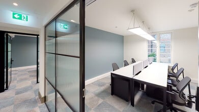 49A Oxford Rd, London to rent Interior Photo- Image 1 of 10