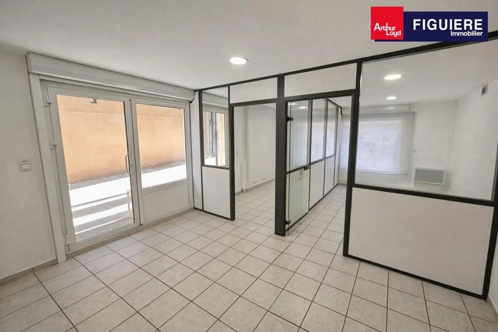 Vente Bureaux 116 m² - Photo 1