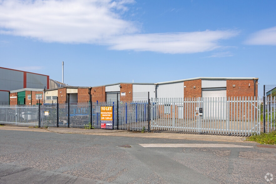 Felnex Clos, Leeds for sale - Primary Photo - Image 1 of 1