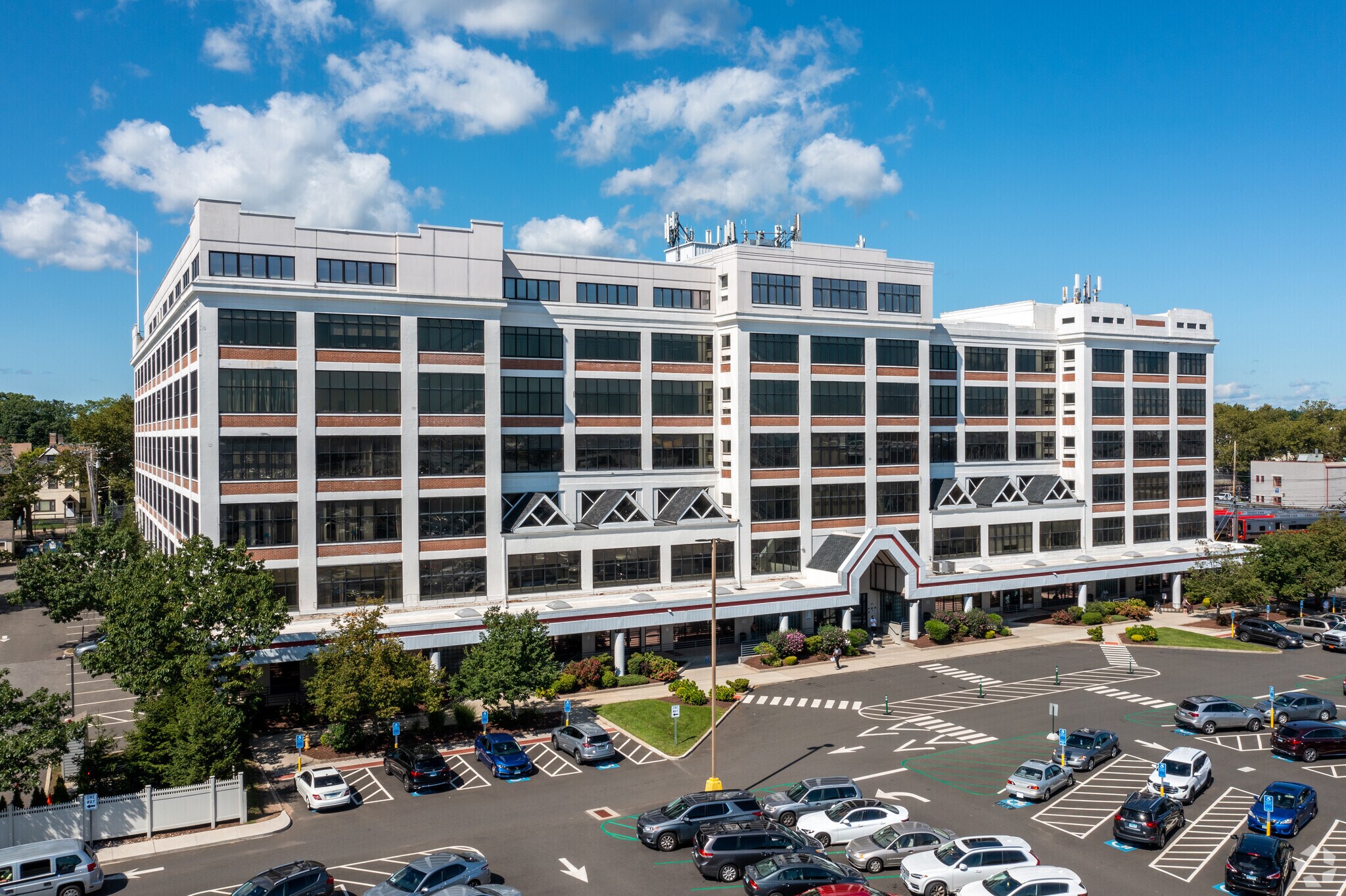 1 Long Wharf Dr, New Haven, CT to rent Building Photo- Image 1 of 13