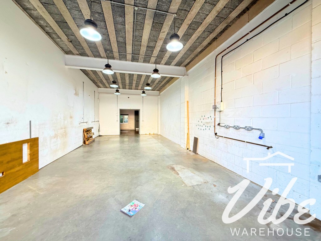 Grosvenor Way, London for sale Building Photo- Image 1 of 1