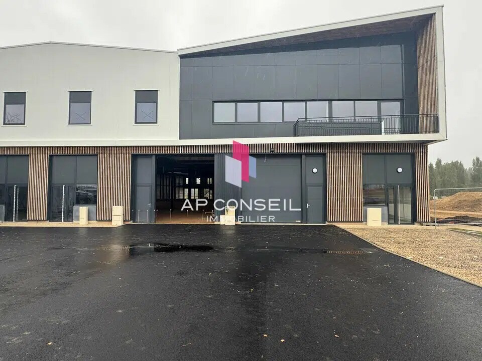 Vente Local d'activités 477 m² - Photo 1