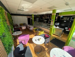 344 Wimborne Rd, Bournemouth to rent Interior Photo- Image 2 of 2