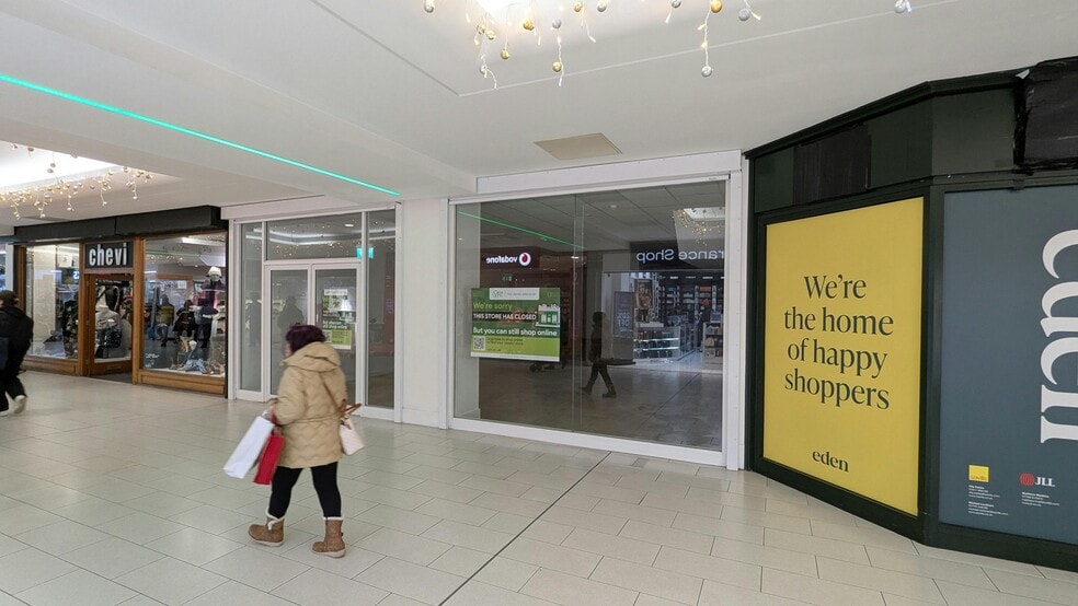 Market Square Mall, High Wycombe to rent - Building Photo - Image 3 of 25