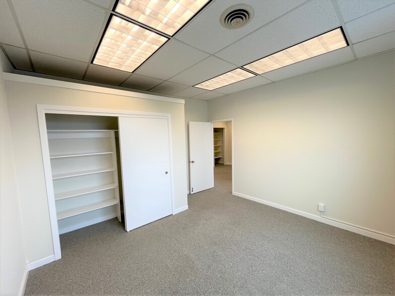 4630 Geary Blvd, San Francisco, CA for rent - Interior Photo - Image 2 of 7