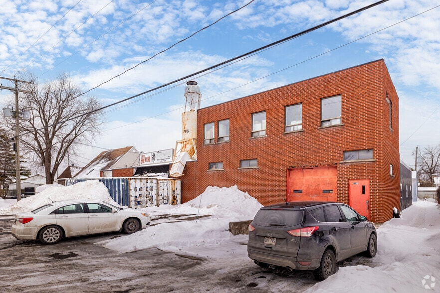 3785 Montée Masson, Laval, QC H7B 1C1 UK