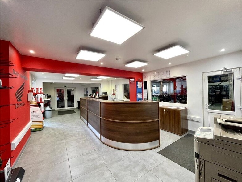 22 Belle Vue Pl, Southend On Sea to rent - Building Photo - Image 2 of 15