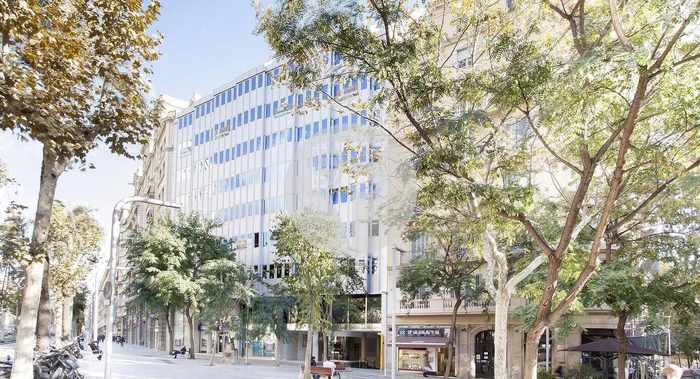 Office in Barcelona, Barcelona to rent Building Photo- Image 1 of 12