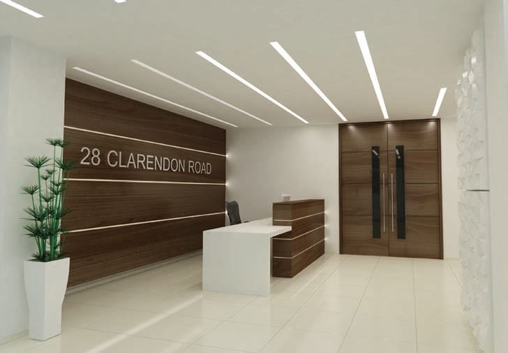 28 Clarendon Rd, Watford to rent - Lobby - Image 3 of 5