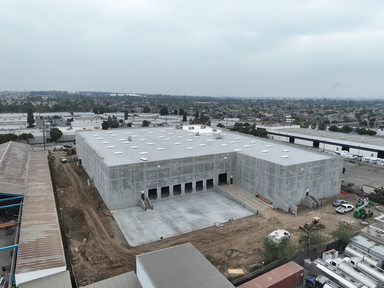 18001 S Main St, Gardena, CA for rent - Building Photo - Image 2 of 10