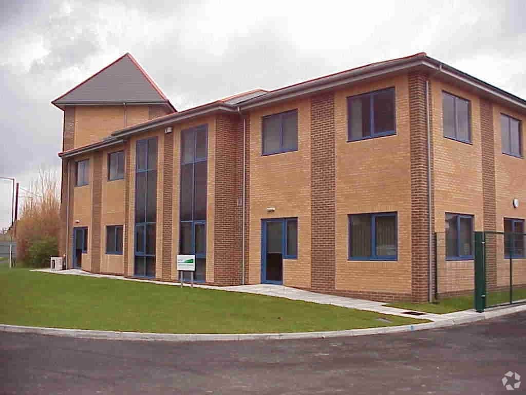 Kenn Rd, Kenn to rent Primary Photo- Image 1 of 6