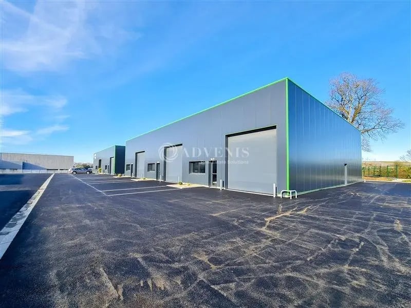 Vente Local d'activités 200 m² à 900 m² - Photo 1
