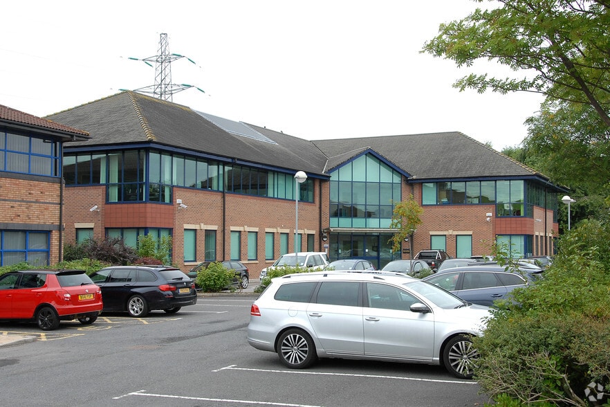 St Davids Park, Deeside to rent - Primary Photo - Image 2 of 4