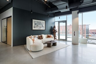 354 Merrimack St, Lawrence, MA to rent Interior Photo- Image 2 of 13