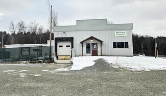 More details for 590 E Main St, Hyde Park, VT - Office/Retail for Rent