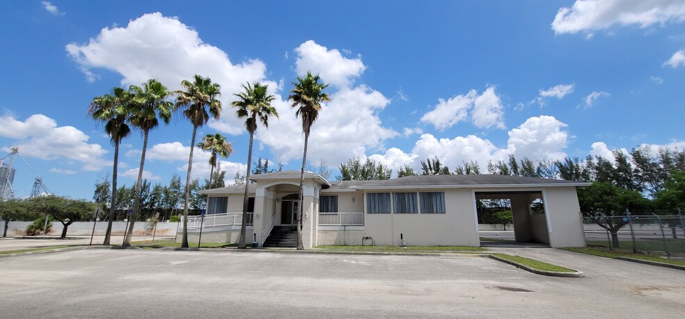 3025 NW 123rd St, Miami, FL for rent - Building Photo - Image 3 of 5