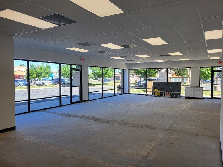 409-509 Sable Blvd, Aurora, CO to rent - Interior Photo - Image 2 of 6