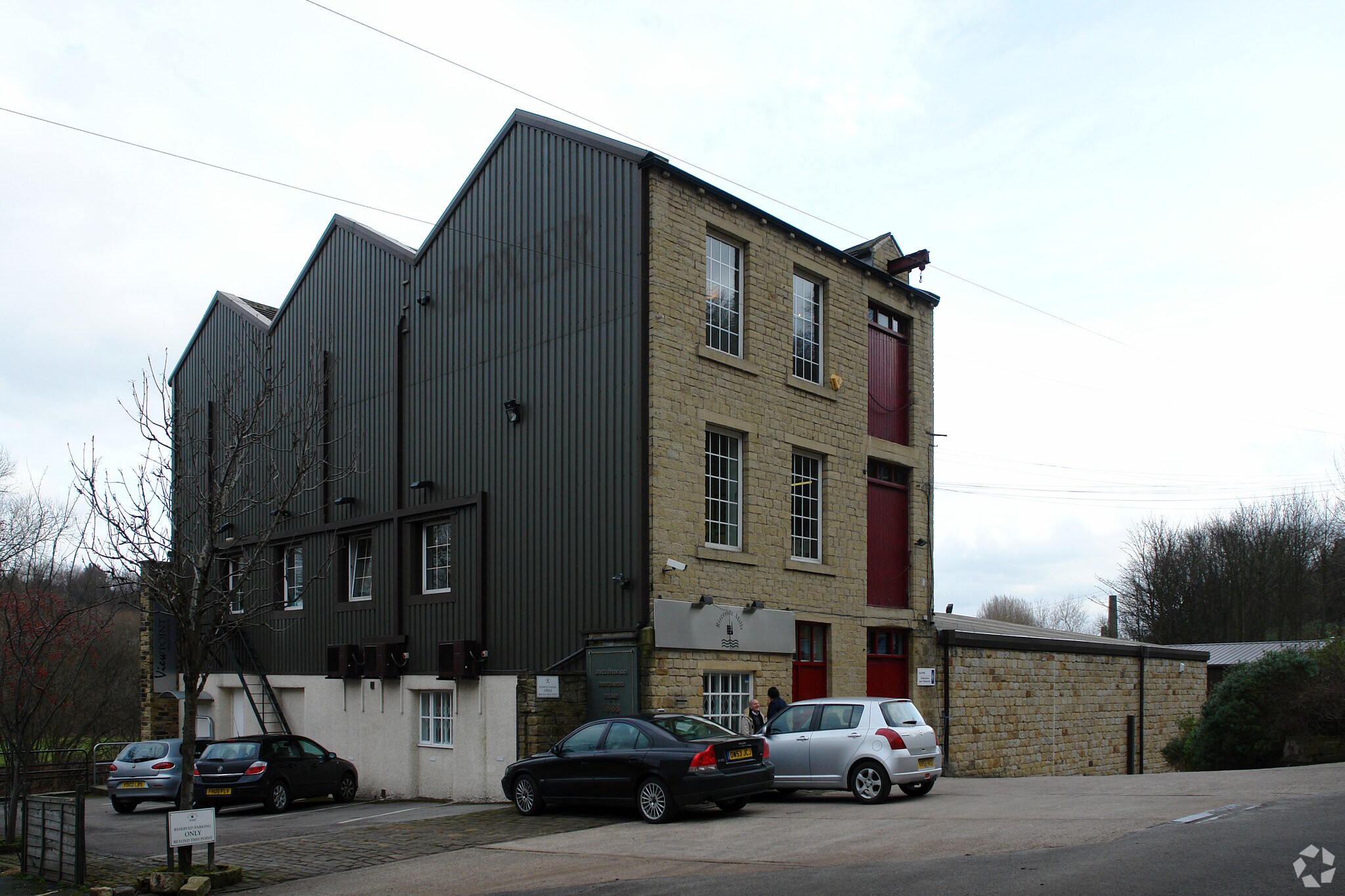 Saddleworth Rd, Elland for sale Primary Photo- Image 1 of 1