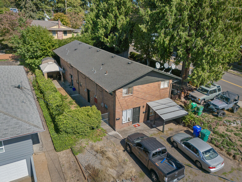 11067 SE 42nd Ave, Milwaukie, OR for sale - Primary Photo - Image 1 of 14