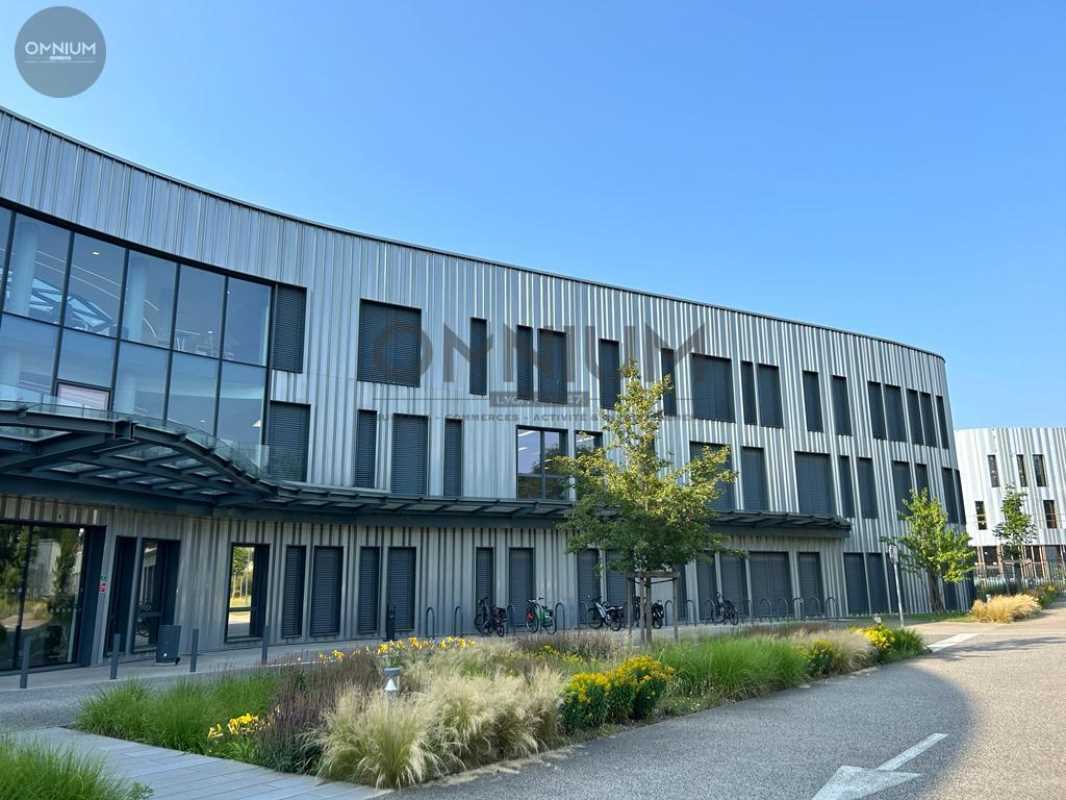 Office in Limonest to rent Building Photo- Image 1 of 20