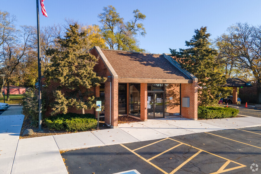 333 E Irving Park Rd, Wood Dale, IL for sale - Building Photo - Image 1 of 1