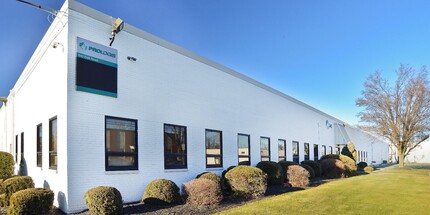 640 Dell Rd, Carlstadt, NJ for rent Building Photo- Image 1 of 5