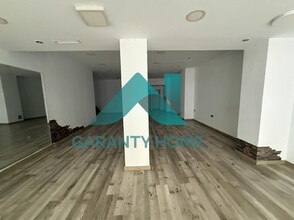 Retail in Cáceres, Cáceres to rent Interior Photo- Image 2 of 7