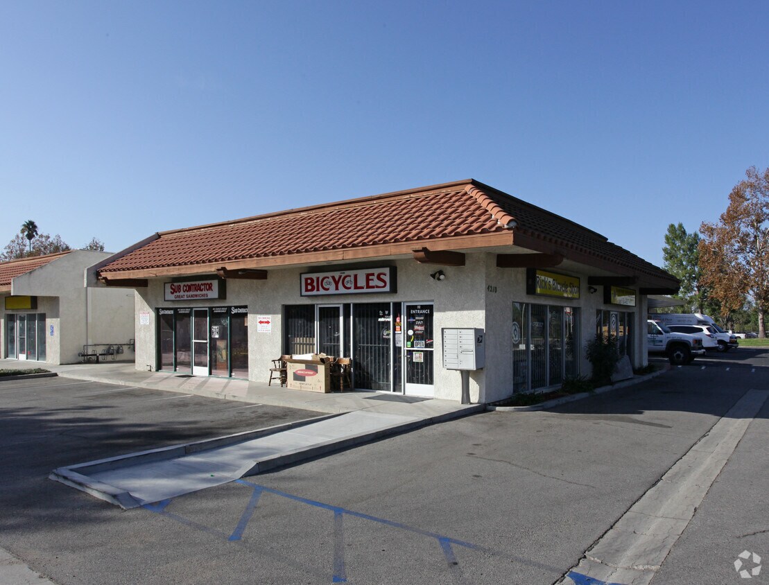 4210 E Los Angeles Ave, Simi Valley 93063 Pepper Tree Plaza Free